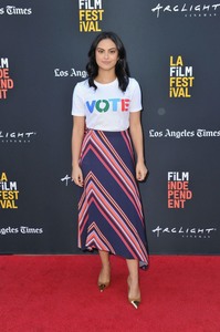 Camila Mendes 613c2f986144944