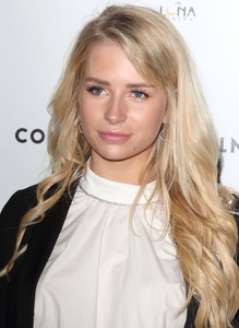 Lottie Moss 4f5041983232684