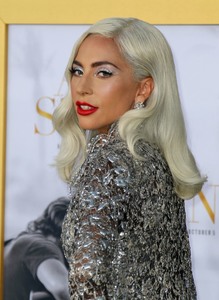 Lady Gaga             774e0b984451854