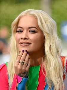 Rita Ora     - Sayfa 2 A022e5997029434