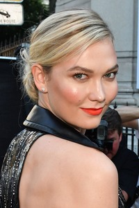 Karlie Kloss 207790911187434