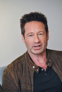 2018/01/10 - The X-Files TCA Panel D33d69753426783