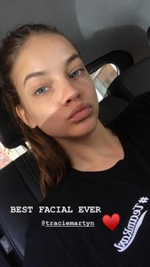 Barbara Palvin  189134962715574