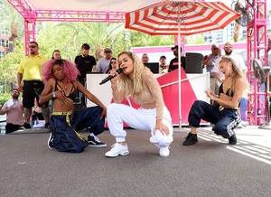 Rita Ora     C139f0921029424