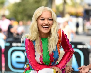 Rita Ora     - Sayfa 2 6592df997029524