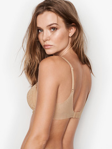 Josephine Skriver - Sayfa 2 77bdda1008145134