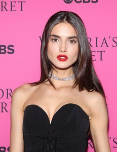 Blanca Padilla 2c090e903715794