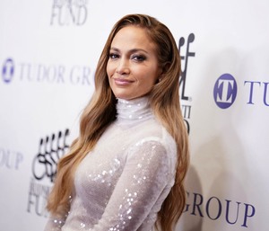 Jennifer Lopez 649914985096934