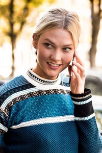 Karlie Kloss 2b9f7a988129694