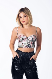 Olivia Holt 6e77cf894093804