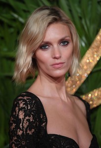 Anja Rubik 0fb515903641314