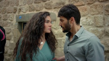 Hercai - Poze oficiale // Rezumate // Fragmente traduse  - Pagina 3 2c18201227543724