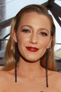 Blake Lively 91d02d898451894