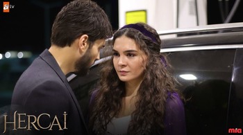 Hercai - Poze oficiale // Rezumate // Fragmente traduse  - Pagina 3 6f45711235775964