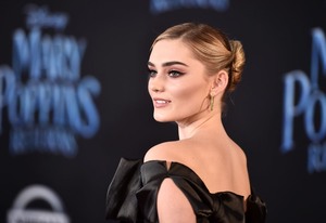 Meg Donnelly Dcaae31049564704