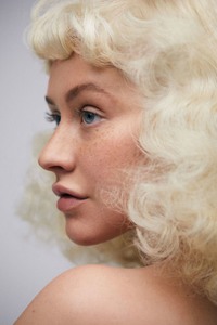 Christina Aguilera  B7f82e931595404