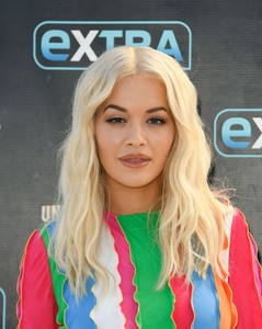 Rita Ora     - Sayfa 2 98478f997029764