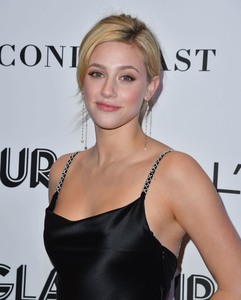 Lili Reinhart  - Sayfa 2 36e2751030635914