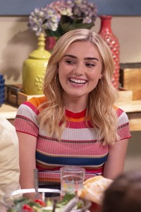 Meg Donnelly Beecae1041864214