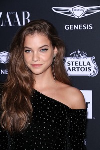 Barbara Palvin  D0dd93969393384