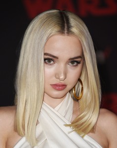 Dove Cameron 91d255902037164