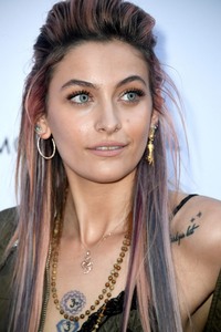 Paris Jackson 75a289927670424