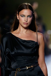 Irina Shayk 093ddd984140134