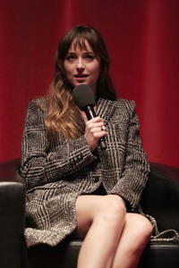 Dakota Johnson 2d8a371003253974