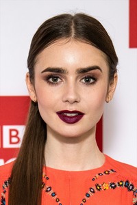 Lily Collins 855d701054287094