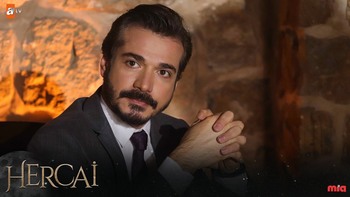 Hercai - Poze oficiale // Rezumate // Fragmente traduse  9ea6ff1174453424