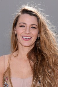 Blake Lively 2db1e9984163934