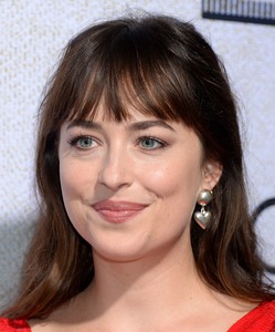 Dakota Johnson D421a21010171174