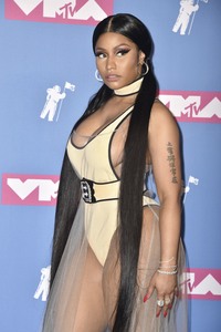 Nicki Minaj 3a2b18952184664