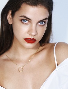 Barbara Palvin  65f871903647814