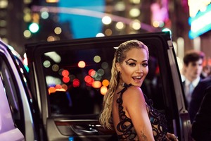 Rita Ora     - Sayfa 2 Af7185954360144