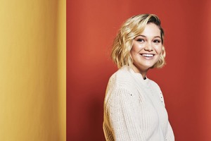 Olivia Holt 11f30a893684544