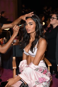 Kelly Gale 026f2e905002504