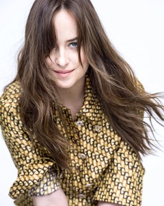 Dakota Johnson 42c16d1049387624