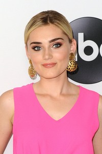 Meg Donnelly 637a26940250844