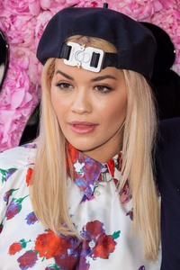 Rita Ora     95eaf1907431354