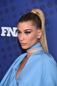 Hailey Baldwin Fe3995904406784