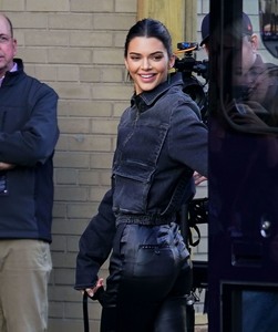 Kendall Jenner  - Sayfa 2 Bcdbd21025976164