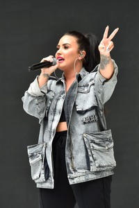 Demi Lovato 9e6fcd893953254