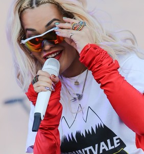 Rita Ora     2de5da907874594