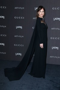 Dakota Johnson 89fa271020352504