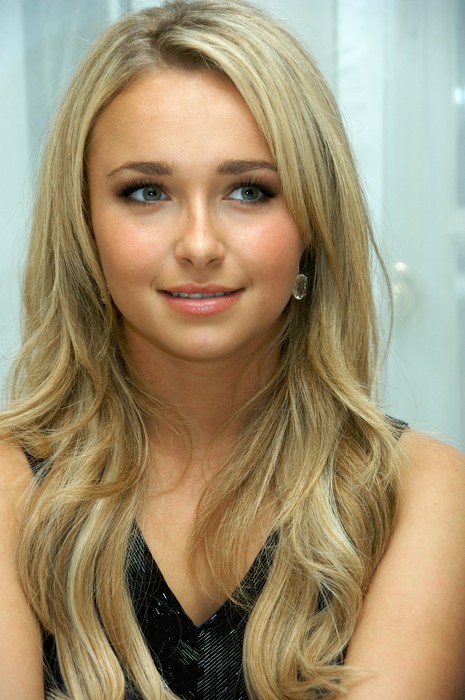 صــور Hayden Panettiere MTS2_enriquemt0_649317_Hayden_Panettiere_Heroes_Press