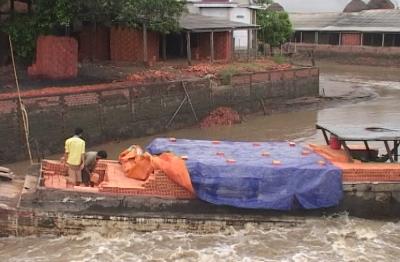 Mang Thít khó khăn trong thu nộp thuế Mt-1