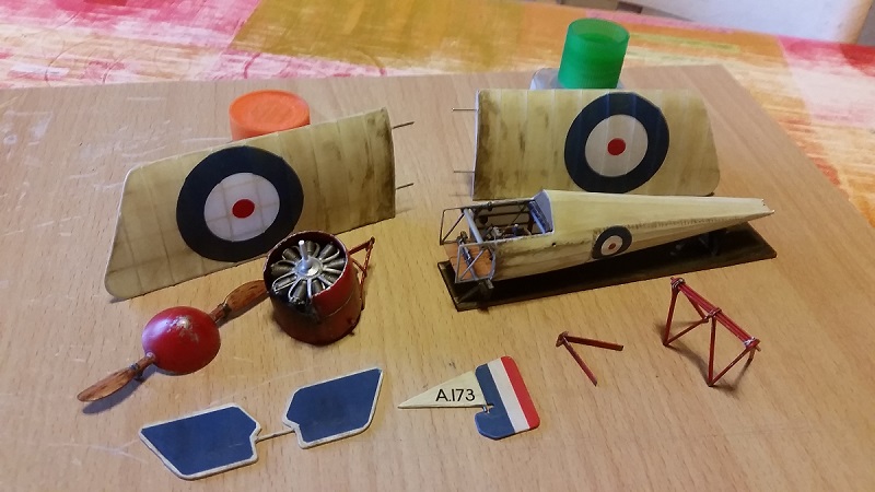 Morane Saulnier special hobby 1/32, avec un peu de scratch Morane_N_103