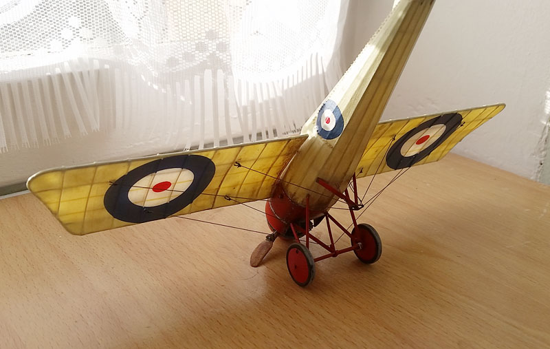 Morane Saulnier special hobby 1/32, avec un peu de scratch Morane_N_125