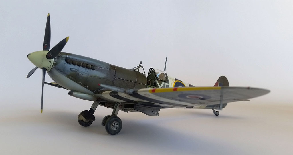 Spitfire Mk9 du 401 squadron juin/juillet 44 Spit_50